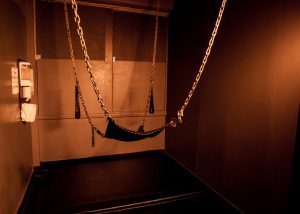Somewhere to hang out ... Another sling room on Level 3.