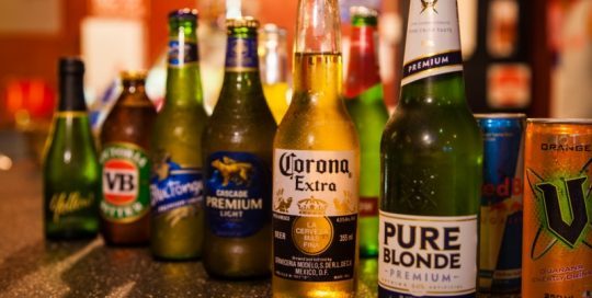 Our fully licensed bar on level 4 offers a variety of alcoholic and non-alcoholic beverages.